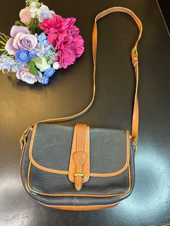 Dooney & Bourke Handbags - Vintage Dooney & Bourke Navy Blue Tan Leather Crossbody Bag Purse 80s 90s